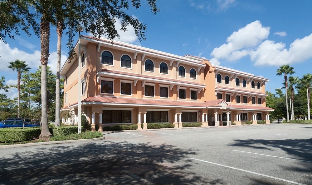 Lakeside Executive Park: 851 Dunlawton Avenue, Port Orange, FL 32129